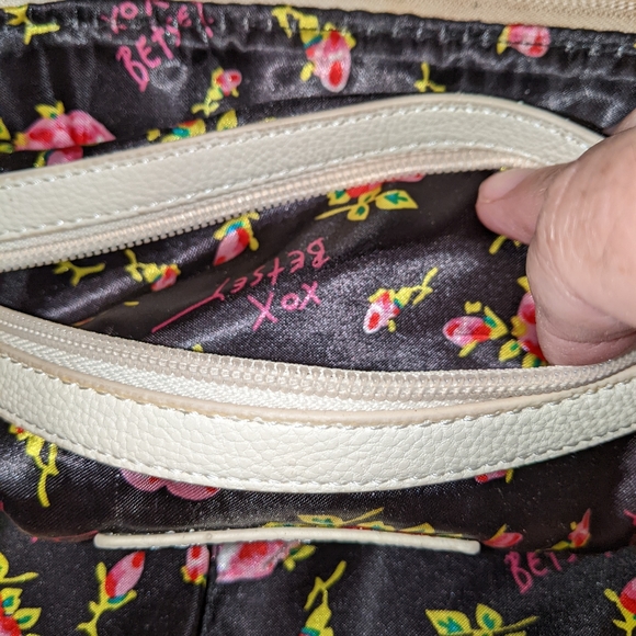BETSEY JOHNSON LARGE BAG - Picture 10 of 14